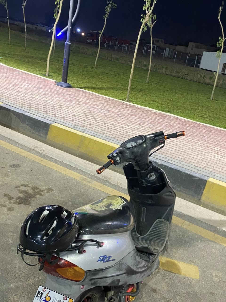 ‏مطور نحلة للبيع مزودة كامل سعرها 375 وبيها مجال رقمي ***********
