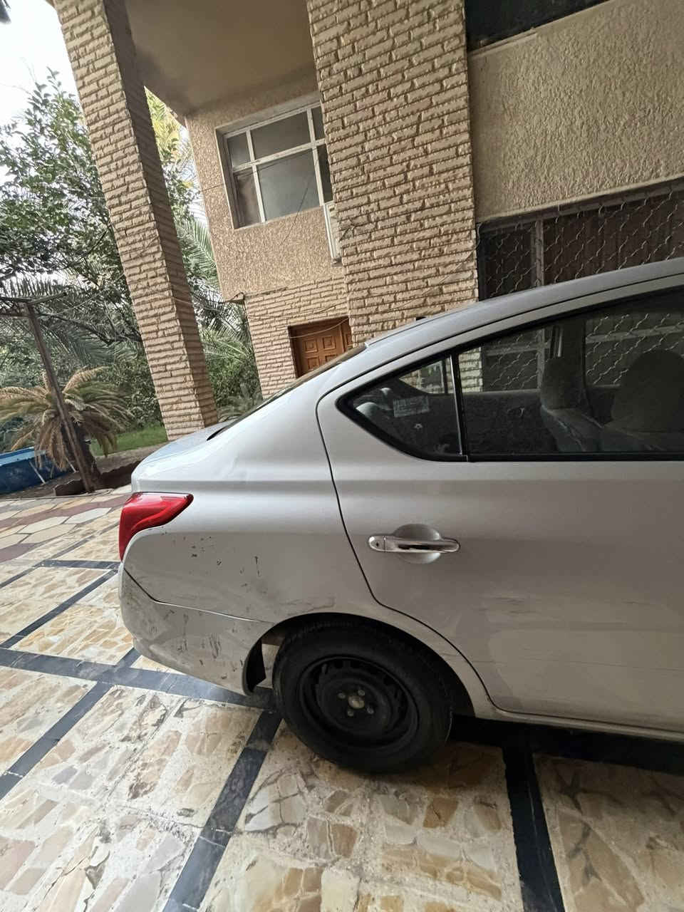 نيسان صني هندي 2018 محرك كير كفاله كشر متضرر اضرار بسيطه ممبدل بيها اي شيء على وضعها  ماشيه 100 الف سياره تاخذها متوكفك ابد داريها بل بانزين وبل دهن مستحيل توكفك 

قيمو بل يرضي الله.   

رقم+واتساب: ***********
