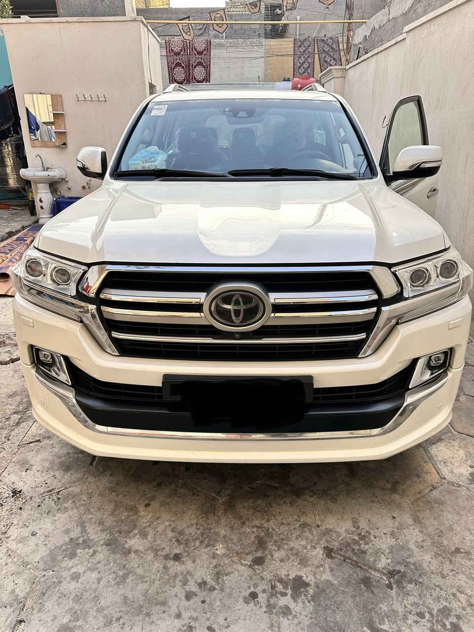 السلام عليكم
لاندكروز موديل 2020

فئة / VXS 

محرك / 5700

ماشيه / 98  الف كيلو متر 

مكفوله السيارة

رقم بغداد تحويل مباشر 

للأستفسار / ***********

اتصال فقط
