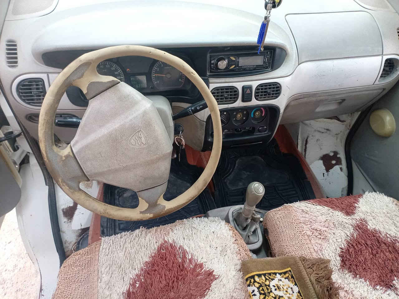 للبيع موديل 2012 محرك مكفول كير مكفول أكسل مكفول تخم تاير شاصي بلادي السعر 30 وبيها مجال المكان سامراء ***********
