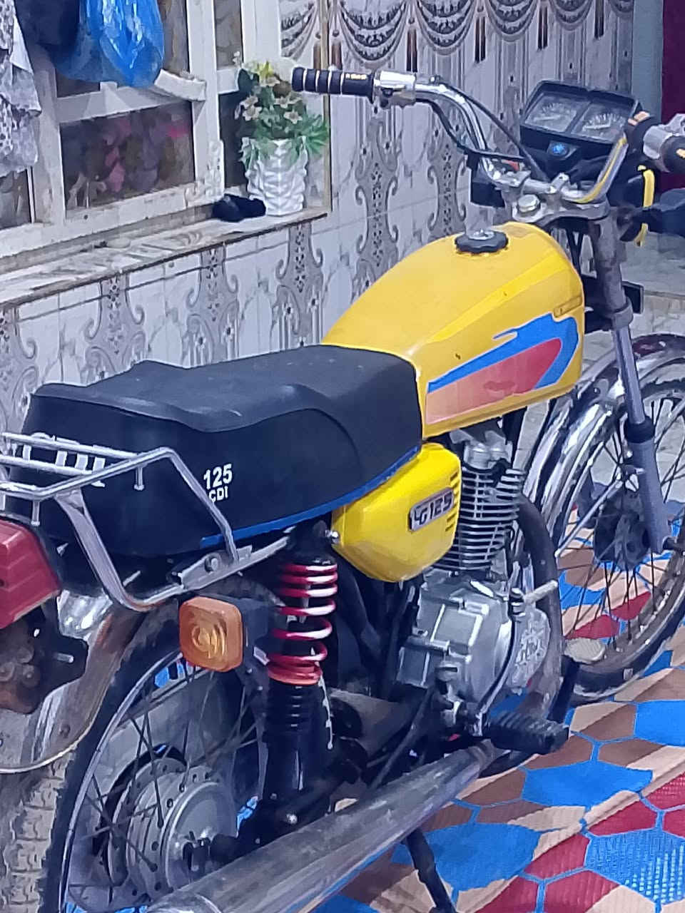 السلام عليكم
دراجة ناما للبيع 23 نضيفه وكامله وكهربائية شغاله 
***********
450 وبيه مجال

***********
