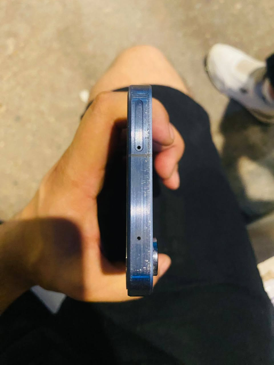 سلام عليكم من رخصه الادمن جهاز Galaxy A55 G5 5F3C نضيف جدا ذاكره 256 بطارية 5000 ويا كيبل اصلي العنوان بغداد  رقم *********** الموشراي لا يدخل ويكسر بحلال العالم  السعر 380 وبي مجال حك جيه
