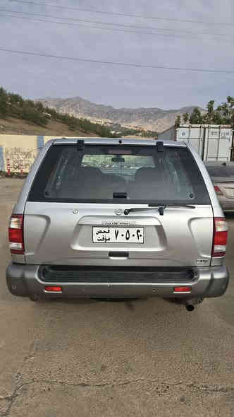 نيسان باسفندر 
موديل 2004
كير مه كينه اكسن شرت
كتاب مزايده كه ل دايه
مالي مه ده ني شه رت
سياره  هي ماله زور خاوينه
سعر 55 وبيجه ك مجال
***********
ناونيشان قسروك
