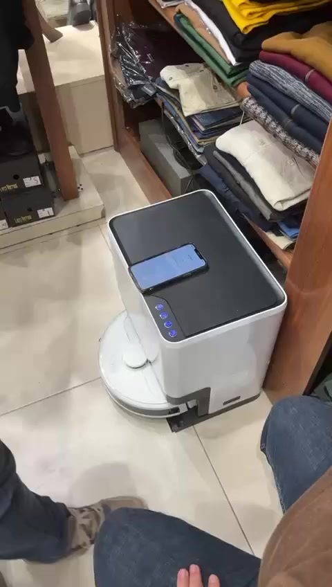 سلام عليكم مكنسه كهربائيه نضيفه بس بيه نقص قاعده خزان مي  الكنس شغال السعر ٣٥٠ بيه مجال بصيط العنوان بغداد المنصور الاستفسار رقم شغال واتساب ورقم***********
