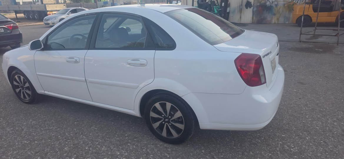 ئۆپترا مۆدێل ٢٠١٢
تۆماتیک شاشە ئایپاد 
گێڕ و مەکینە و کارەبایی و تەبریت سارد و گەرم بە شەرت
زەڕبەو لێدراوی نیە
٢ پارچە بۆیاخی هەیە
چوار تایەو ویلی لۆکی لە ژێرە
ڕەقەم ئەڵمانی سەنەوی اسڵی بەشەرتی حاسیبەو ئەوەلیات و ماڵی مەدەنی
نوقسانی تیا نیە کامل جاهیزە 

٥٦ گەڵاو مەعامەلەیە برایانە
موشتەری نیت ڕەحمەتت لێبێ سەرمان مەئێشێنە
کەلار
*********** 

ئادمین 🌸 كالار, السليمانية
