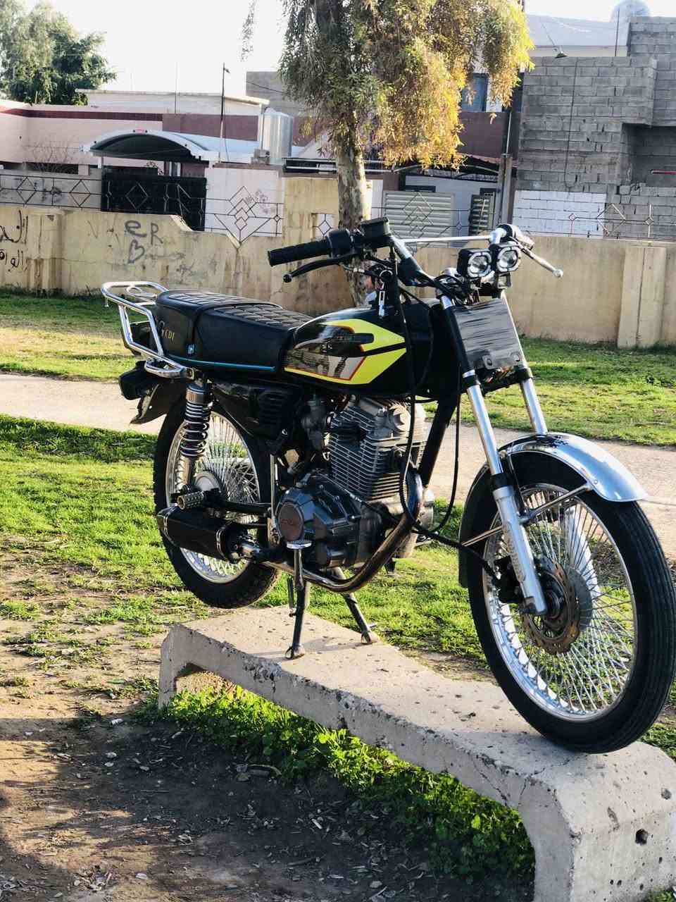 سلام علیکم ماطور لبیع مودیل 2024محرك قفاز 300دراجه كولش نضیفه سعر 725و بی مجال کولش قلیل ***********
