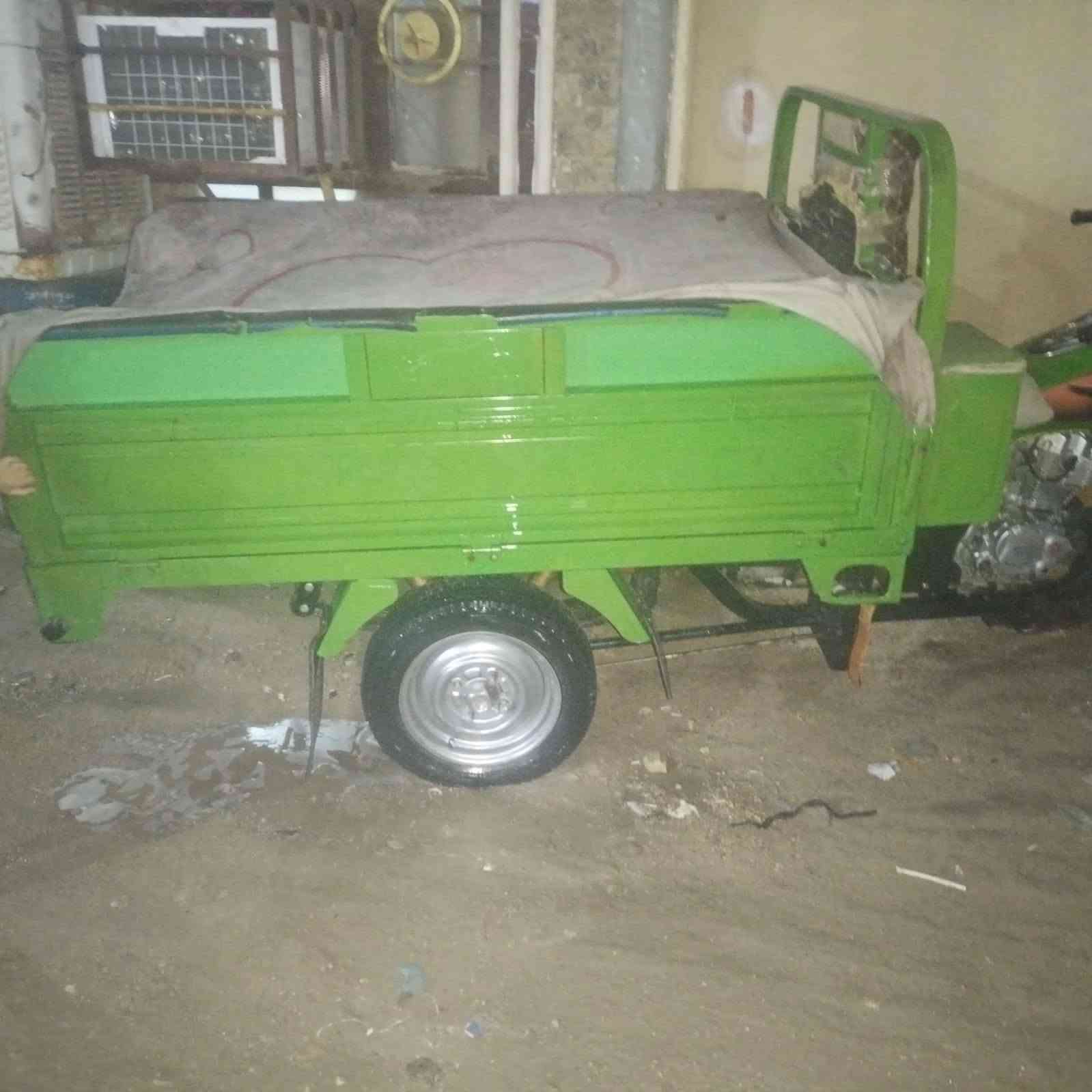 ستوته نظيفه موديل 21 ما مشتغله وباسمي اريد مراوس سياره سايبه ونظيفه تكون مصفره هيئه وغ سياره سائبه بس كون مصفره هيئه وغرامات ومراوس حسب القناعه وهذا رقمي انا ما متواجد على النت على الفيس فقط اتصال ***********
