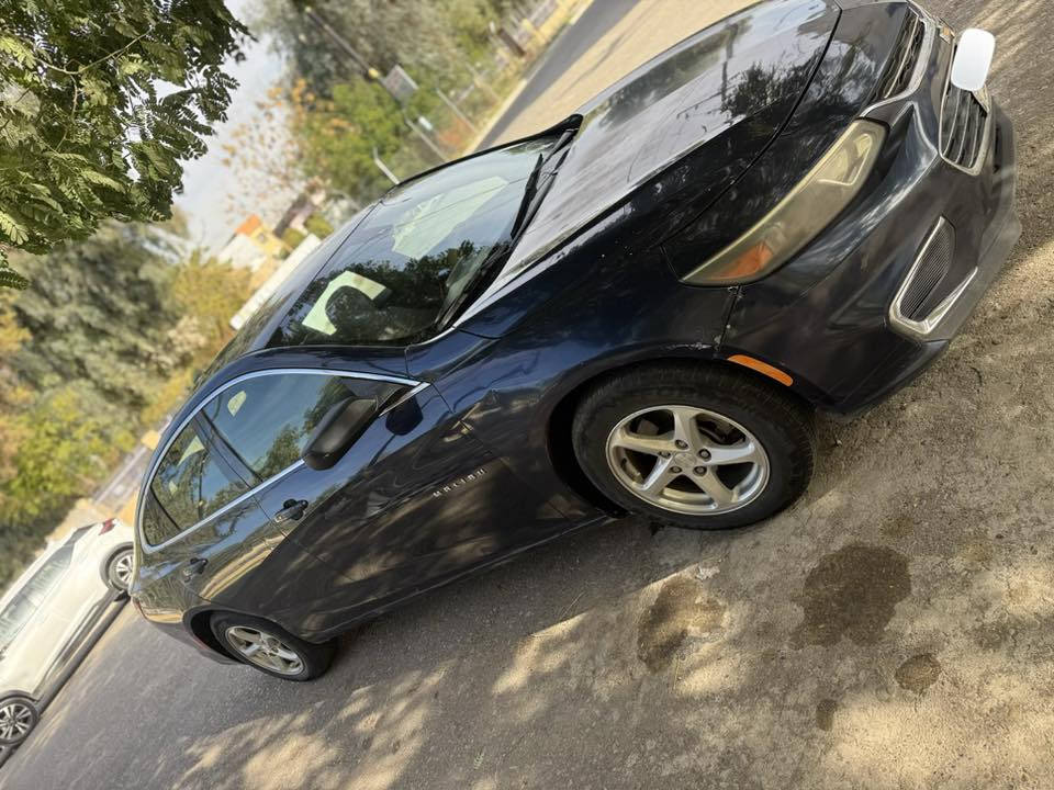 السلام عليكم
( شوفرليت ماليبو  ) LT
لون  نيلي 
موديل 2018
رقم كركوك / مشروع وطني
سنويه جديد 
بي بطاقه بانزين 
كير محرك بشرط لا صرف ولا بخار صدر امامي خلفي كله جديد
ملاحضة//السيارة بي صبغ  بونتيت ويه جاملغ فقط بدون دواخل 
السيارة مواصفات LT

مانع انزلاق
شاشة كبيرة لمس تدعم كاربلاي واندرويد اوتو
كاميرا خلفية 
طخم تايرات جديد
ما يعوزها اي مصرف
مكان السيارة :. كركوك
السعر ( 95$ ) وبيها مجال بصيط
رقم التلفون ***********
