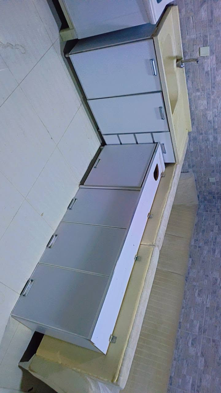 که وانته ر دوو پارچه سنگ و سه رسنگ هه ڵ ئه واسرێت مواد باڵام پرێس پاک و جوان بیعه یب بۆفرۆشتن
قیاس:سنگ :١٤٠سم :سه روە ی قیاس:٢م 
نرخ:٧٥هه زار
شوێن:سلێمانی
تێل:*********** السليمانية, العراق
