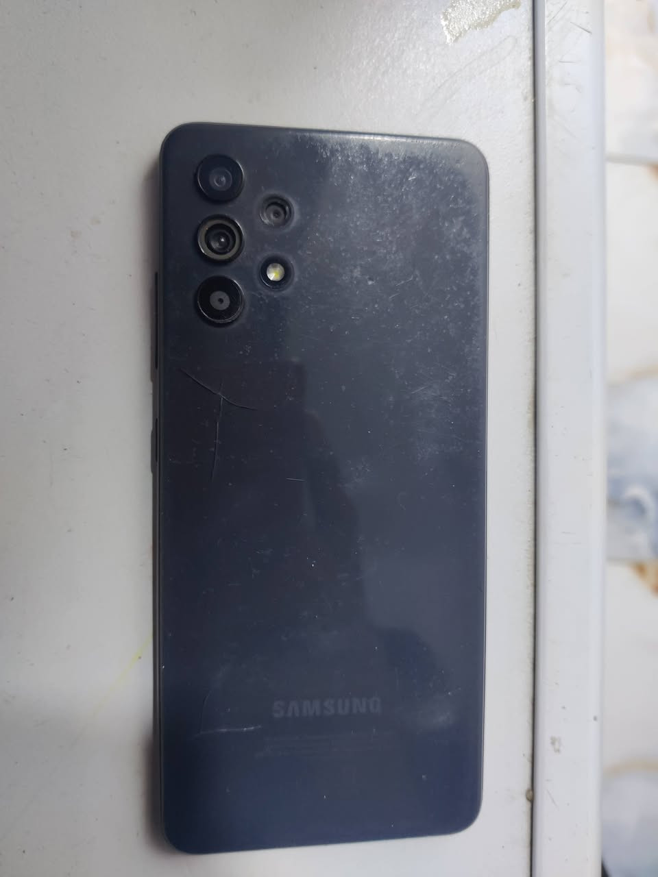 سلام عليكم جهاز سامسونج A32بطاريه5000 ذاكره128 مواصات عاااليه تفاصيل اكثر واتساب *********** سعر125 او بي مجاال
