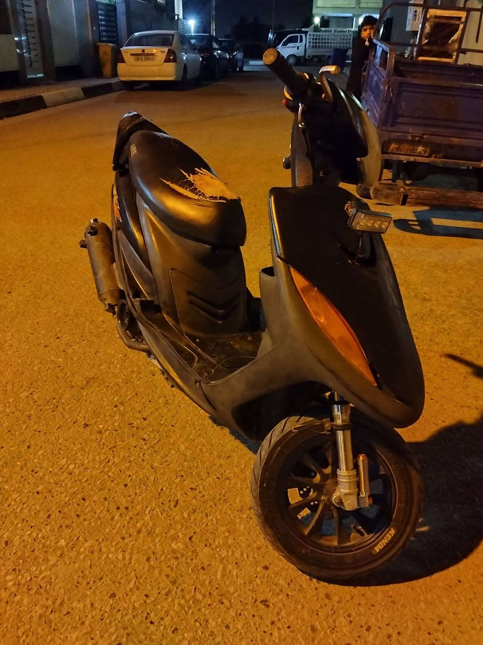 سلام عليكم ماكس للبيع محرك ما مفتوح على البلاد دراجه نضيفه مثل ما شوف سلف ميشتغل نقصها جوين مال شوته مكان الدراجه كربلاء الحسينيه السعر 450 او بيها مجال (ترهم مراوس بماكس او اربعه كير) للستفسار خاص


**إذا كنت صاحب هذا الإعلان وتريد حذفه لأي سبب، رجاءا أرسل رسالة إلى الدعم الفني**