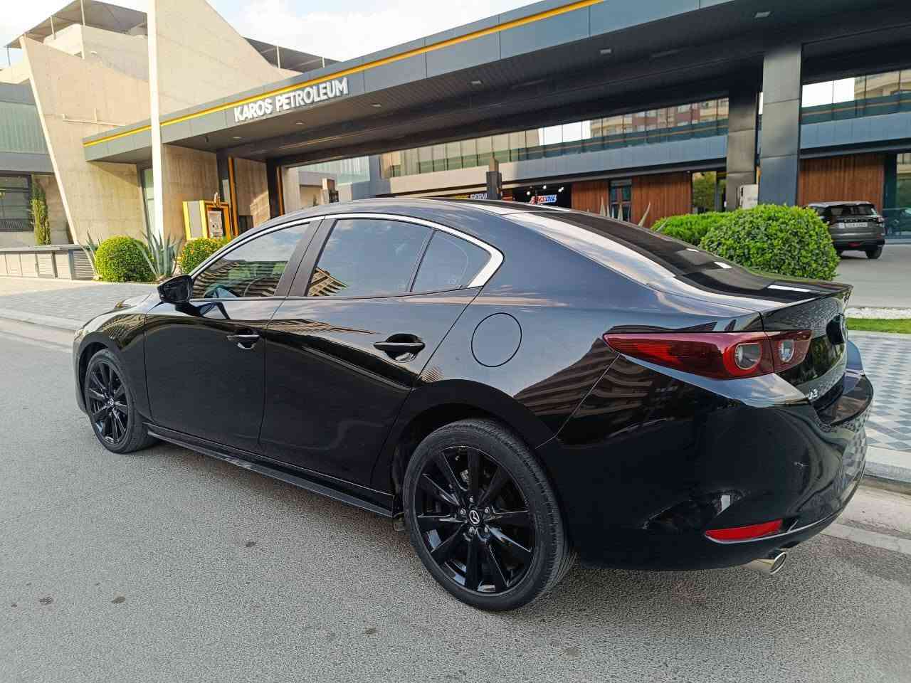 Mazda 3 2024
سليكت سپورت
بسمه 
بريك بسمه 
ده رگاى بسمه
كوشن جلد
كاميرا 
شاشه
خه تى جاده
رادار پيشه وه 
       لاكان
        دواوه
لايت زينون
وويل 18
ته نها 17000 روشتوه
ئيرباگى نه ته قيوه
ده عامى پيشى گوراوه به بيلادى بي بوباخه

*********** / واتساب كركوك, العراق
