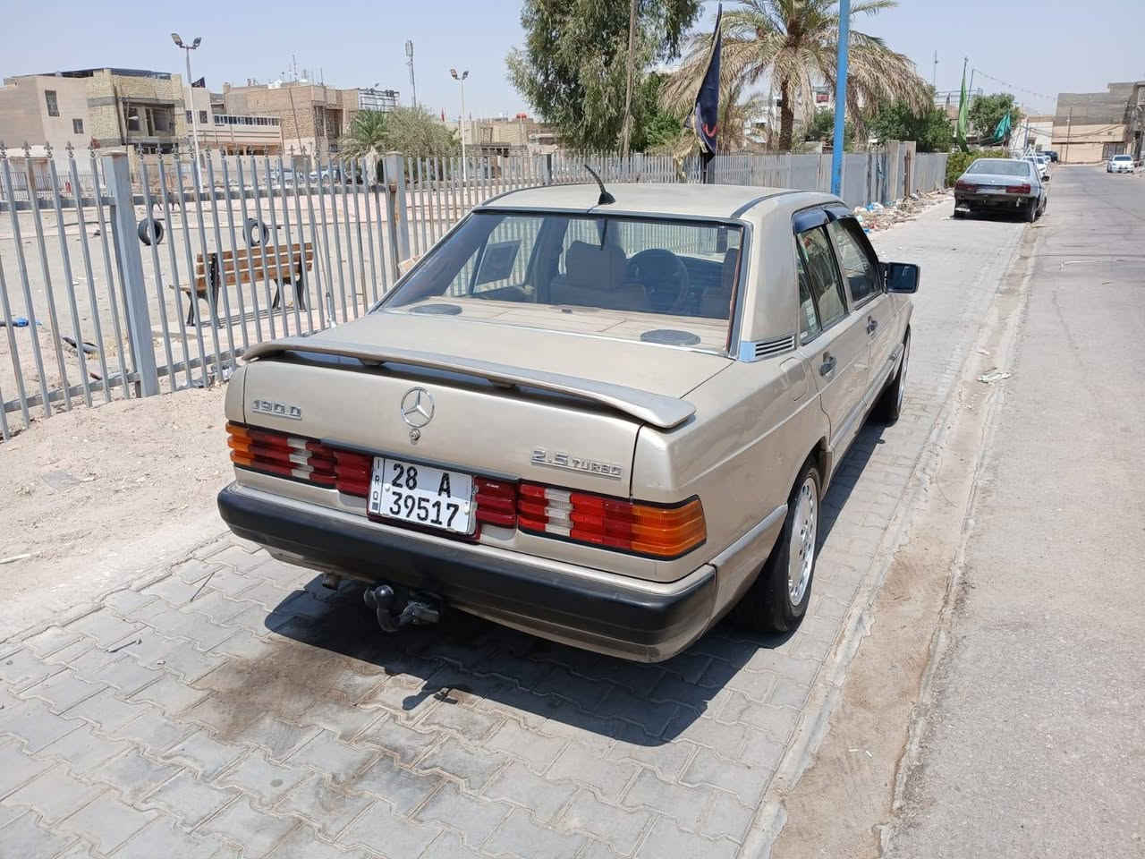 السلام عليكم اخوان رمضان كريم 
مارسدس 190 طيارين موديل 1985 رقم نجف دولي بأسمي مشروع وطني وين ماكان أداور  قواعد الدبلات سليمات على البلاد  لامصلحات ولابيهن شي
سنويه لغاية 29 محرك ونجي تبريد شغال حداديه جديد قبل ثلاثة أشهر سوت خلفي وامامي منظومة بانزين ادامه كامله مع تبديل فيت بم قبل7 أيام الله شاهد. أخذته من شيخ عمر سعره 105 مع الفلتر علما الفيت بم بلادي مامحور جعمقه ايظا اخذته من شيخ عمر قبل 7 أيام فلنجات أفلنجات اربعه معه دساكت معه فج الابريك  كله جديد قبل شهر من شديتهن  ماطور ماسحات جديد مال تفصيخخ كوبلن للكاردن زائد تصفير الكاردن بالتورنه زوج تايرات امامي توني شاده طوبات قبل شهر من شديتهن 
اخوان ثقو بالله العلي العظيم وهذا شهر رمضان انه على الأساس جناي كلت بعد ماابيع بس شسوي الي اتصير عنده حاله وين يروح يروح على حلاله  مامخلي شي مامبدله بيه  وأكو أشياء اهواي ناسيه السياره احله من الصوره تجي وتشوف السياره حلوه دواخله نظيفه انه جاي اداوم بيه من الناصريه إلى بغداد السياره صارله عندي تقريبن 5 اشهر العنوان ذي قار قضاء سوق الشيوخ الحي العسكري رقم الهاتف بيه واتساب السعر المطلوب 55 وبيه مجال حك الجيه


**إذا كنت صاحب هذا الإعلان وتريد حذفه لأي سبب، رجاءا أرسل رسالة إلى الدعم الفني**