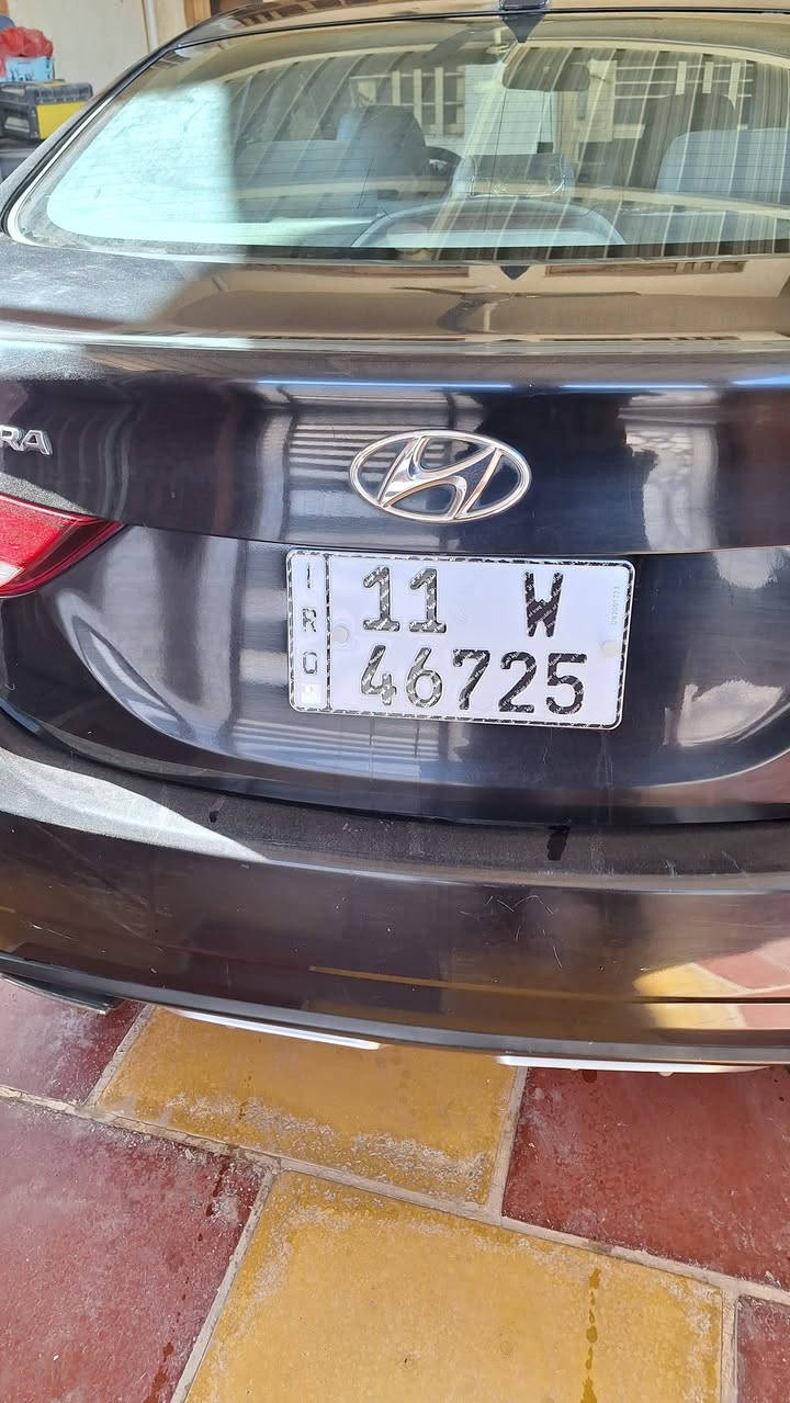 السلام عليكم
النترا موديل ١٥ امريكية بغداد باسمي رقم الانكليزي الجديد وهزه جديده سيارة بدون حادث كلين ليبل واحد مكينة وكير مامفتوحات صدر امامي خلفي جديد تخم تاير تبريد تدفئة شغال السياره اي نقص مابيها 
السعر ١١٢ وبيها مجال 
الرقم ***********
