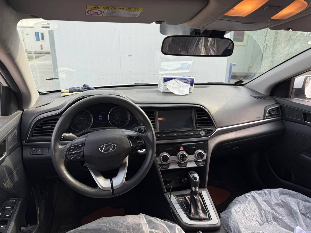 النترا افانتي 2020 سنويه 27 اربيل محرك 1600 جي دي اي محرك كير كفاله تبريد ثلج السياره جداً جديده ماشيه 70 الاف طخم تاير  بيه ضرر قطع صبغ للجاليه 4 او بيه سونار ولي حب يفحص يدلل مكان السياره دور النفط اتصال او واتساب *********** البصرة, العراق
