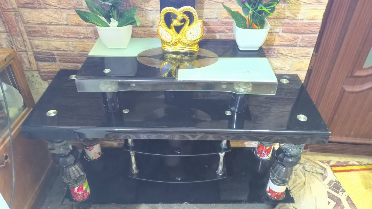 السلام عليكم
ميز شاشه للبيع سعر 35 وبي مجال. المكان بعقويه مقابيل سوق المفرق الاستفسار قم بمراسله الرقم واتساب***********
