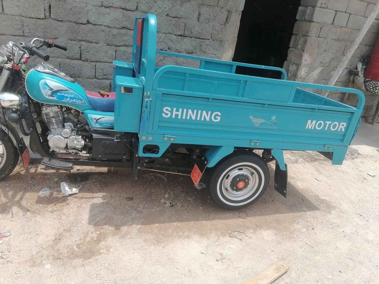 يالله الهم صلي على محمد وآل محمد من رخصة ادمن الكروب ستوته كربلائيه رقم وسنويه بأسمي ستوته خير من الله شغاله من طول لطول تخم تاير كهربائيات كله شغاله عينه اكتروني نكره سلف شغاله من كلشي للبيع او مراوس فرس او ليڨات (( اريد رقم مو كلك او اوراق)) ***********اتصال 
***********واتساب
