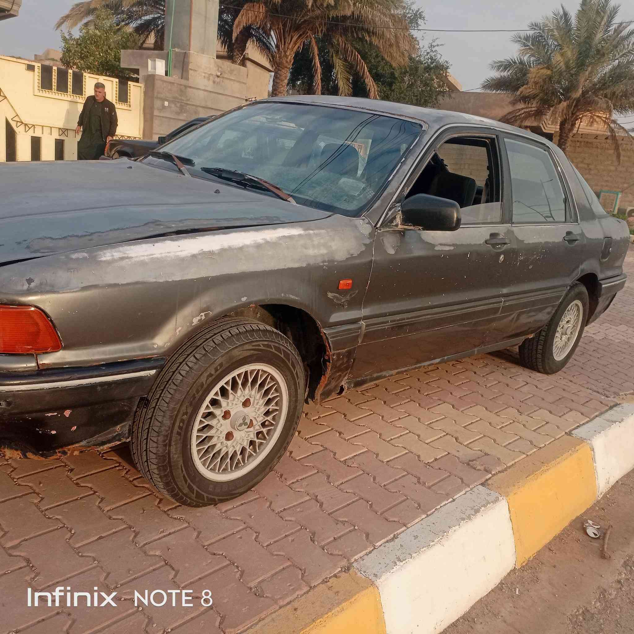 سلام عليكم سياره ميسبوشي كلنت مديل 91 سياره بلاديه بيه شوي خياس سنويه لغاية 2030 شرط تحويل تايرات جدد كهربائيات كلهن شغاله بس شوي ترتيب يرادله هزه جديده رقم واسط دولي مكينه سوناتا حاويه كير عادي السعر 25 
***********
