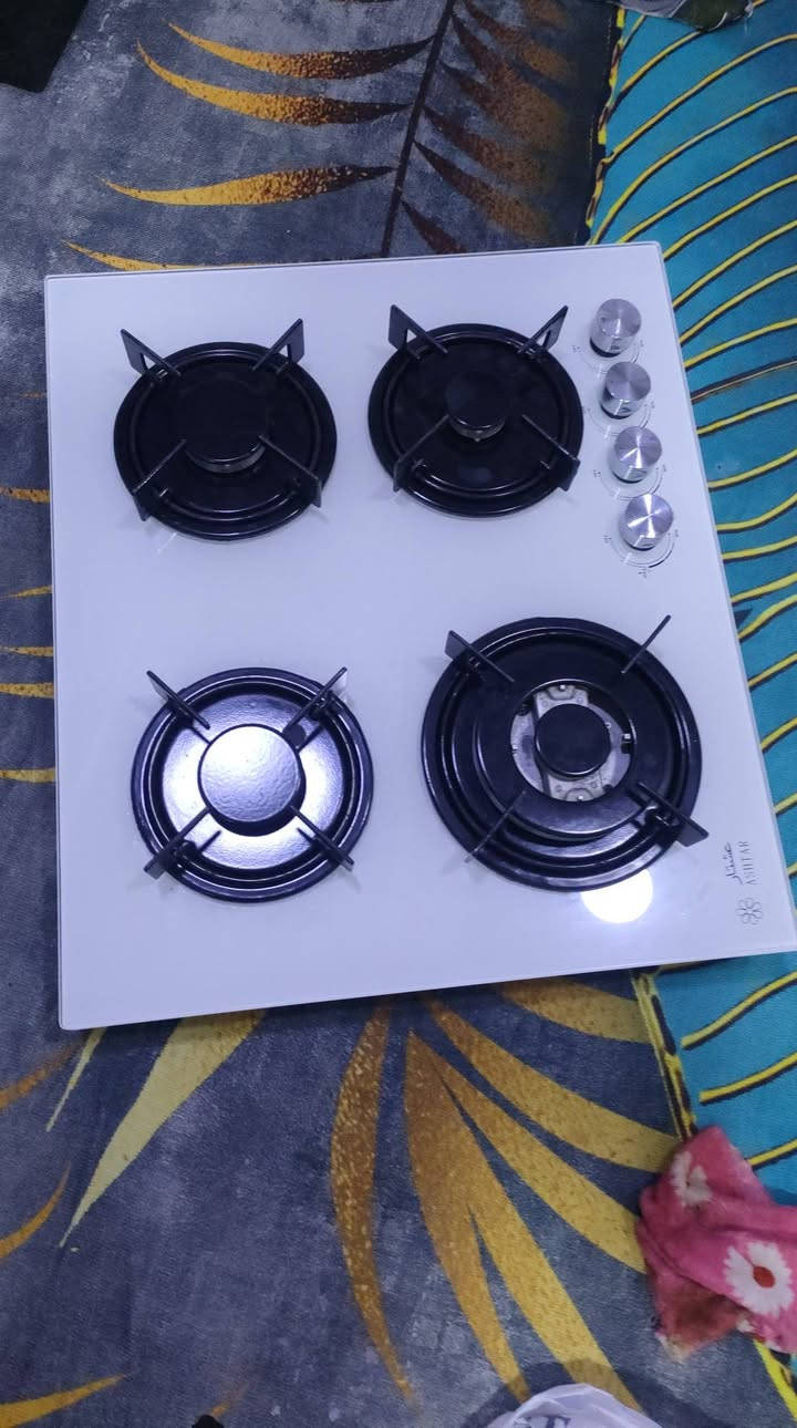 سلام عليكم طباخ للبيع قياس 50 60
50الف وبي مجال 
***********
