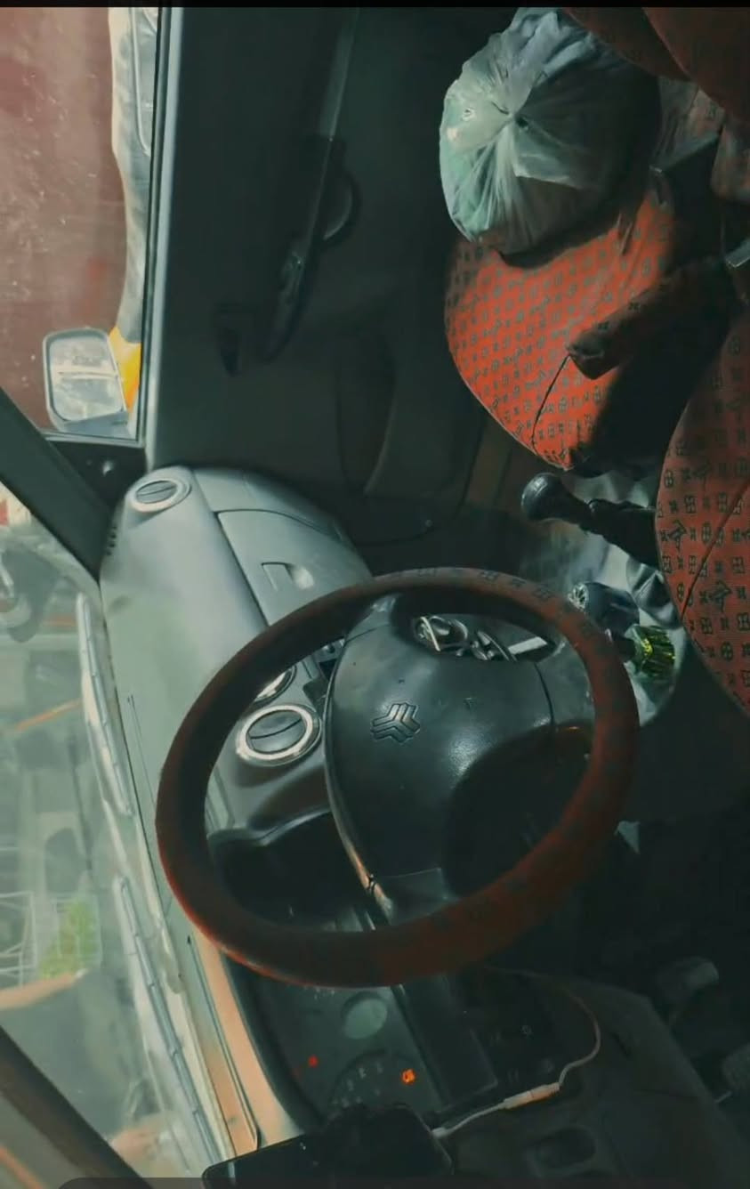 سلام عليكم  ياشباب سياره  السعر 25 قفل رحم الله والديكم اقرا المنشور  سياره سايبه مديل 2012  بيعه خياس جاملغ الكدام فقط   والباقي خير من الله بابين اليسره ضربه وموضحه بل صورع  رقم  ***********
