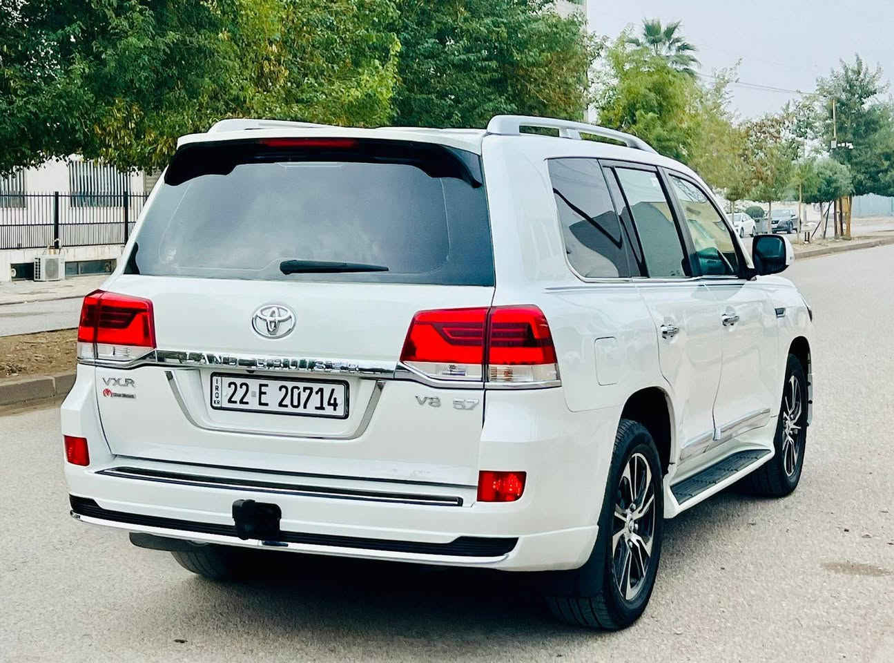 تيؤته لاندكرؤز ٢٠٠٩ فول فول مواصفات 8بستن شكل ٢٠٢١ له سه ر ساغي بشتو بيشي كه بس كير مه كينه به شه رد سه نه وي ره قه م نويه *********** أربيل, العراق
