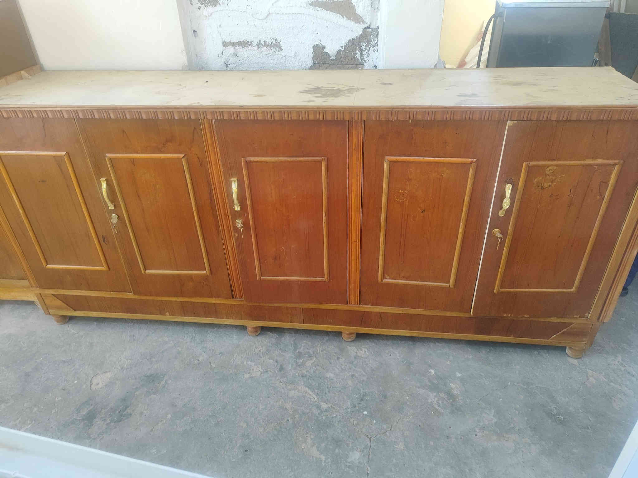 وجبه جديده للبيع المواد المنزلية المستخدمة
(البالة) الكاونترات بسعر جمله واليريد فصال هم موجود ( البيع نقد او اقصاد ) محلات (ليث ال سطام) 
ناحية الشورة بالقرب من خزان الماء  الرقم ***********
