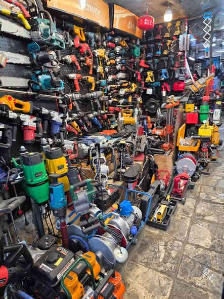 توفر جديد🔥🔥
تخفيضات نهايه السنه🔥🔥🔥🔥🔥
مصاعد ونجات سيفتيات دريلات كوسرات قاطعات كونكريت حادلات قفازات كمبريسرات كسارات حاشوشه ثيل قاطع كونكريت جدار
موقعنا بغداد شارع الرشيد المربعه قرب جامع سيد سلطان علي
يوجد خدمه توصيل لجميع المحافظات
***********
***********
