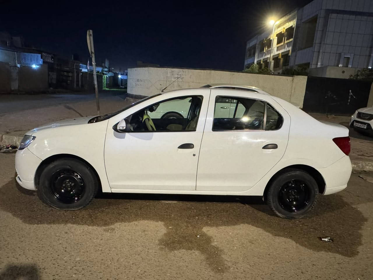 رينو سمبل موديل 2016 كفاله مكينه وكير وتبريد سنويه 30  وحداده وطخم تاير كله جديد
السعر 68  

***********
