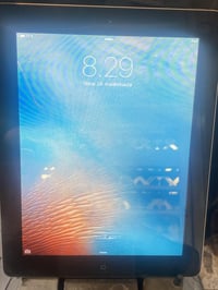 ايباد GB16 البيع ذاكره 12,8 نموذج m سعره 55 رقمي الواتساب 07770442037