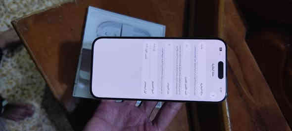 سلام عليكم للبيع ايفون 16 ابرو ماكس 256 ماستر مشحون 4 مرات فقط جهاز كسر كارتون ضمان ماستر اصلي سعره مليون و 500 قفل وكشي موجود بلسوك هذا الجهاز جديد بحتبار ماخذه من المحل الشراي اتصل رقمي *********** ميسان حي الرحمه الثانيه قرب المستشفى البناني عمارة
