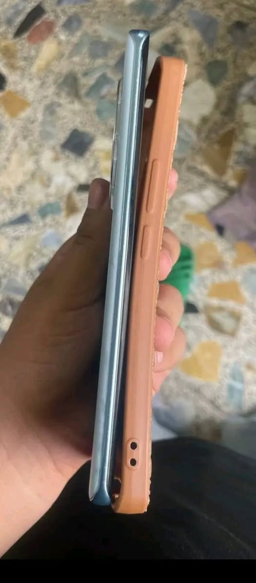 هونر x9c
ابيع ب 300 قفل او مراوس

بيه شخوط بل شاشه مو فطر

ملحقاته كامله من شاحنه وكارتونه

عنواني بغداد شعب

***********
