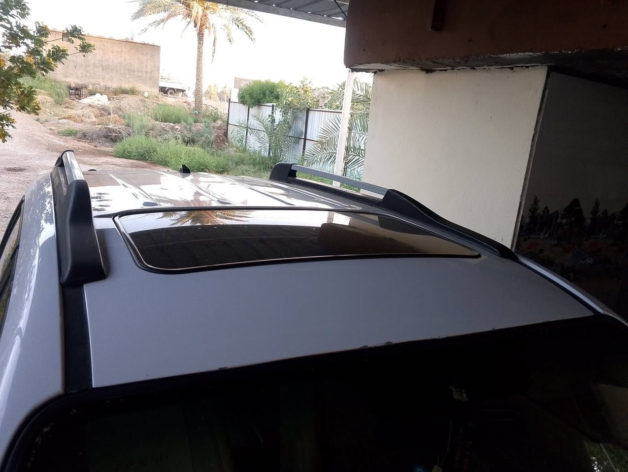توسان موديل 9
6 سلندر
ماشيه 141
رقم بغداد بسمي نكليزي 
سياره جاهزه علااخر حبايه
بيها بنيد  والشخط الي كدامك بصور  وباقي كفاله 
مكينه كير حداديه تخم تاير تبريد ثلج كله كفاله
عنوان السياره حله ناحيه النيل
 السعر 110 و بيها مجال 
رقم الهاتف ***********
