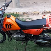 للبيع دراجه سوزوكي جاهزه دراجه نظيفه بمعنى الكلمه تانكي بطنه ستيل للاس...