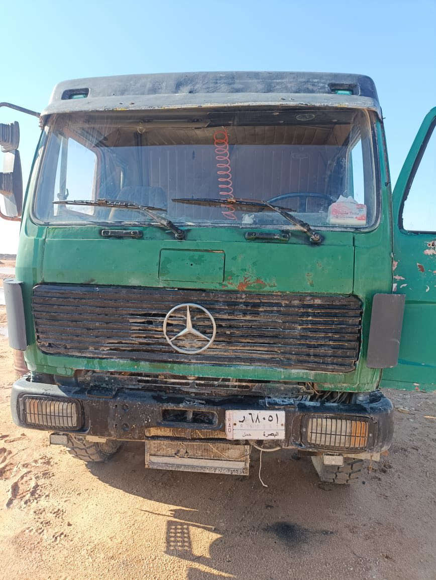 سياره جاهزه وتشتغل عل حجر كلاب عربانه الماني موديل 81 موجوده بل النجف ***********
