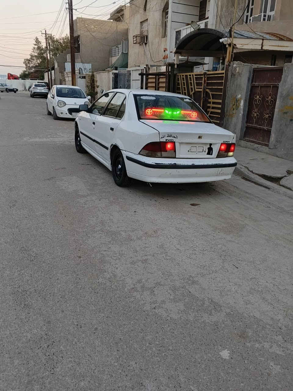 السلام عليكم سياره سمند 2010 سياره كلش حلوه صدر امامي خلفي جدد لبارحه شادهن بولبرنات 4 جدد تخم تاير جديد برجستون ياباني منضومه زنون بس الهلالات ممعمرهن السياره ضريتها من وره ومعمره رقم ذي قار مشروع وطني وين متريد احولك كير فرنسي مكينه حلوه تبريد شغال مراوح كولف سستم سماعات بيئم مكاني بغداد البياع حي المواصلات رقمي ***********
