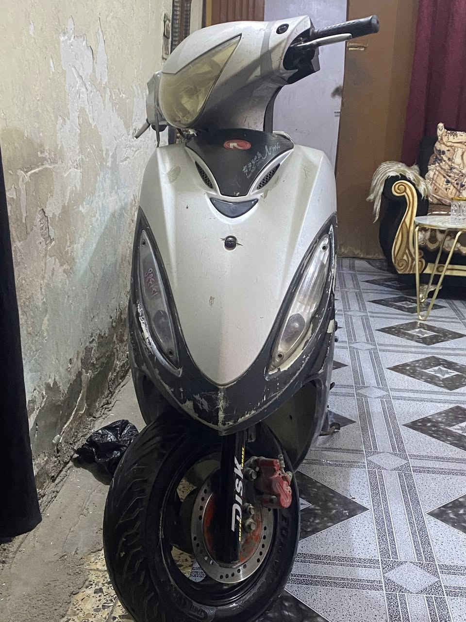 جي فور دراجه مكفوله كهربائيات سلف ونهدر  ومطلعها حاويه فقط يحتاجلها تجفيت
رقمي واتساب فقط الشراي يراسلني (***********)

ومكاني ناصريه مركز
