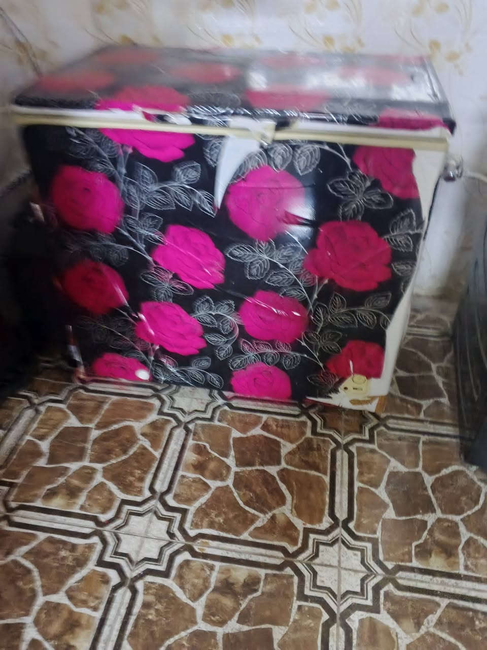 سلام عليكم عندي مجمدة للبيع نضيفة وشغالة  رايدته ب150وبيه مجال وليريد خلي يدخل خاص


**إذا كنت صاحب هذا الإعلان وتريد حذفه لأي سبب، رجاءا أرسل رسالة إلى الدعم الفني**