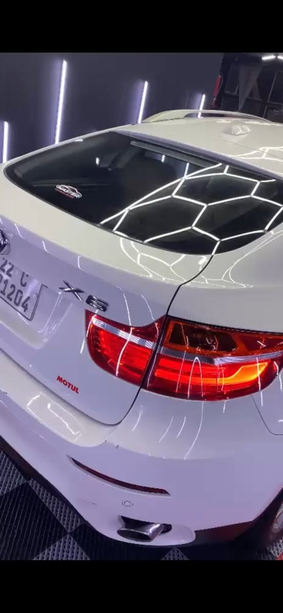 السلام عليكم
للبيع 

BMW X6 2010 35i

خليجية بدون حادث او صبغ او تبديل (بيها بارد قليل) 

بصمة تشغيل وبصمة ابواب + دخول ذكي

دفع رباعي

داخل جلد بيج نظيف جدا

مقاعد الامامية كهرباء+ مساج 

شاشة كبيرة + dvd + cd changer+ AUX+ Bluetooth

مرايا شفط معتمة

صندوق كهرباء

تحكم ستيرن

Active steering (اكتف ستيرن نصف فرة ) 

لايت زنون داينمك 

فتحة سقف

حدادية ممتازة

محرك + كير + كهربائيات+ تبريد  نظيفة وجاهزة + صيانة كاملة لجميع اجزاء السيارة الاستهلاكية 

رقم اربيل الجديد هزة وسنوية جديدة بإسمي

مكان السيارة بابل

السعر 175 

***********
