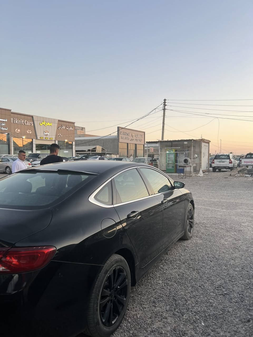 السلام عليكم
C200/2016 
ماشيه 185km
عليها منضومه غاز 
سياره نضيفه جدا 
ضررها موجود بلصور 
رقم بغداد تحويل ثاني يوم
مكان السياره تكريت 
للاستفسار ***********
***********
ترهم مراوس
