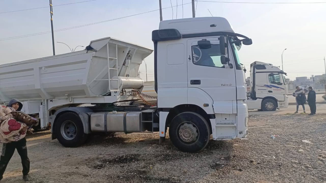 للبيع اكسور نساف موديل 2006 حجم 1840 كير محرك شاصي شرط جاهزة للشغل رقم دهوك سنوية 2030 عربانه دار قصاب 3 دناكير 16 ذرعه 22 متر مكان الموصل ايسر للاستفسار اتصل او // واتساب *********** موجودة في معارض برطلة
