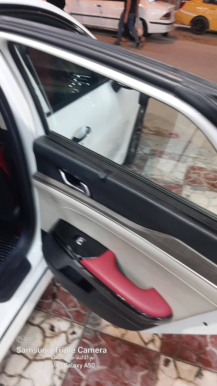 كي فايف ٢١ رقم بغداد خليجي فول مواصفات عدا الفتحه بردات خلفيه بك لايت متصل حساسات تبريد أمامي خلفي  كشتات جلد لون احمر  مكفوله بيها شويه تكحيل بالهلال الخلفي باسمي السعر ١٩٥ وبيه مجال قليل الاتصال على الرقم *********** محافظة ذي قار المركز
