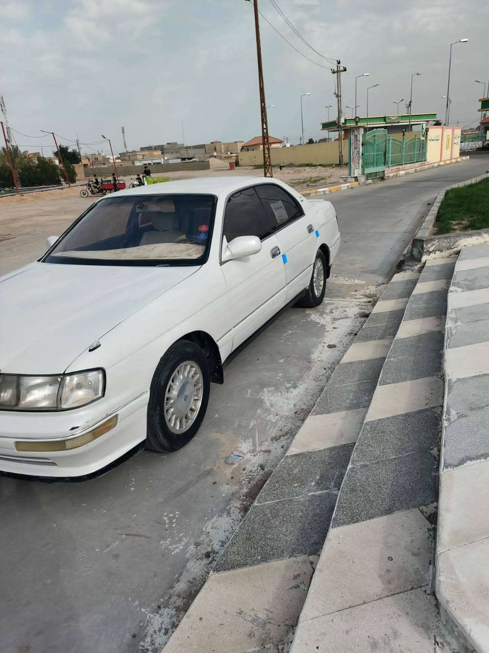 السلام عليكم سيارة بطة فصل للبيع موديل 94 كفالة عامة  مكفولة كص ونقل وضربة مكينة وكير كارتون ثنين ونص طخم تاير جديد حدادة جديدة وكهربائيا شغالة رقم ذي قار سنوية لي 28 مجددة تبريد ثلج 🥶🥶 السعر 52 وبيها مجال مكان السيارة البصرة سفوان رقم صاحب السيارة ***********
