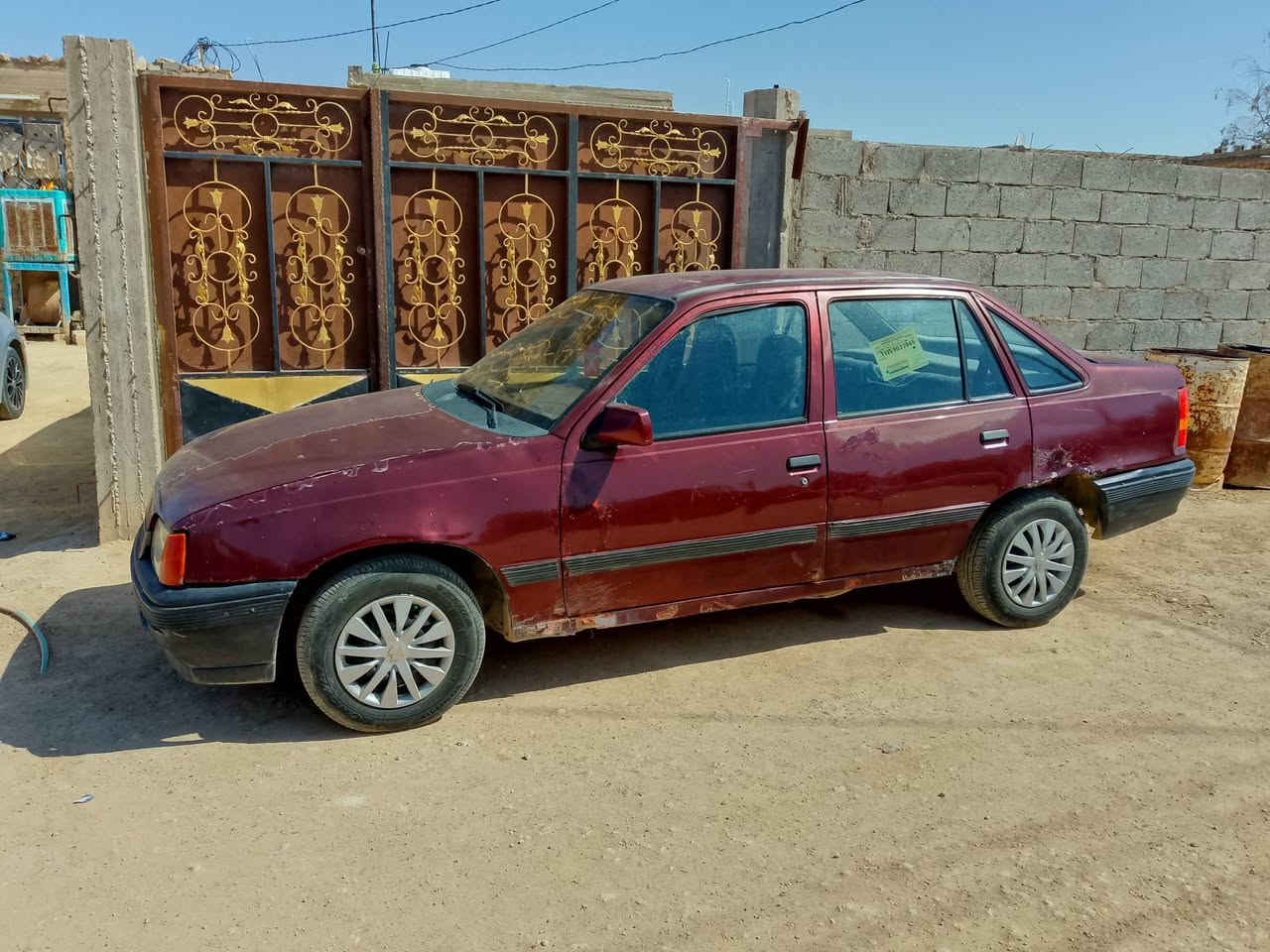 سلام عليكم
كاديت للبيع او مراوس بسياره نضيفه 
سعر 25 
تصال ***********
