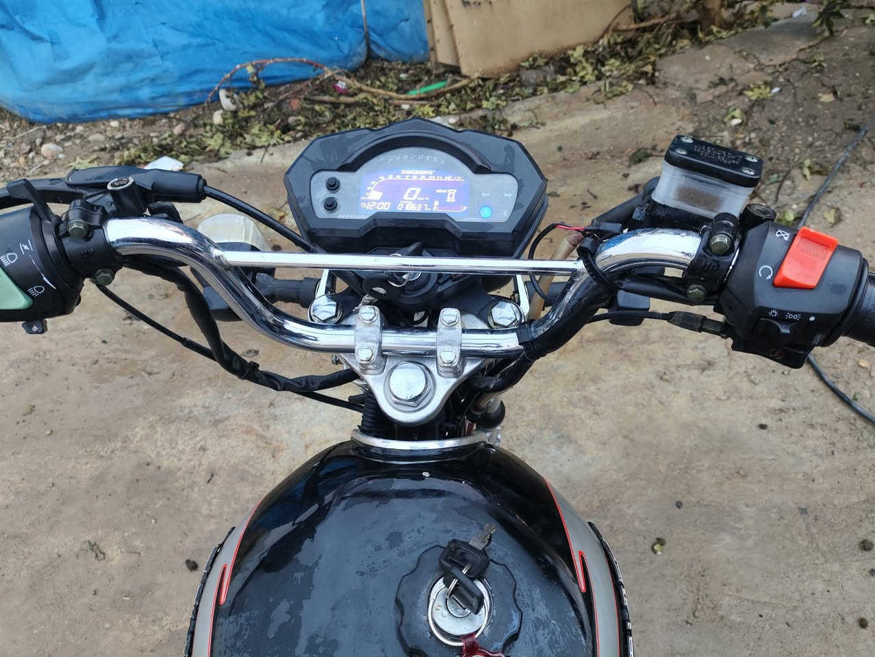 السلام عليكم دراجه نامي برو محرك 200موديل 24 للبيع او للمراوس حسب القناعه دراجه ما مفتوحه كهربيات كله شقاله وشلعه ومعدل اوراق ما بيه اي نقص سعر 620 وبيه مجال مكاني بين كلار وخانقين صالح اغا شراي اتصل.           *********** تعال خاص
