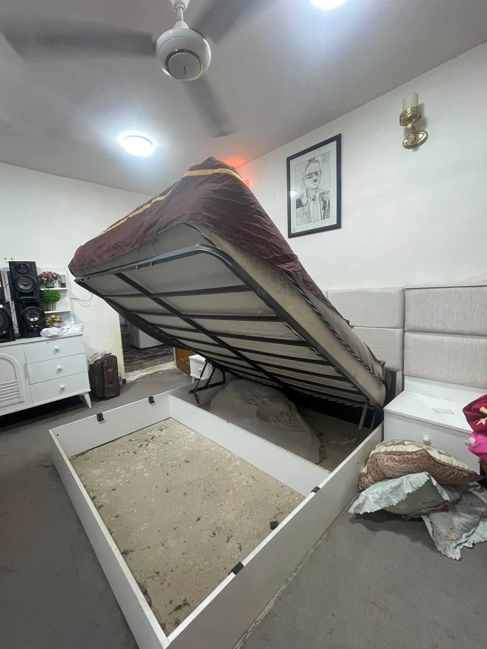 غرفة نوم تركية مو اربيليه بدون ضرر جديده للبيع 
ست ابواب كنتور قياس 240 وليس 220 
جربايه جكات خزن 
ست قطع 
جوي حديد 
بلوك  صبغ حراري 
مكانها الزعفرانيه 
السعر 600


**إذا كنت صاحب هذا الإعلان وتريد حذفه لأي سبب، رجاءا أرسل رسالة إلى الدعم الفني**