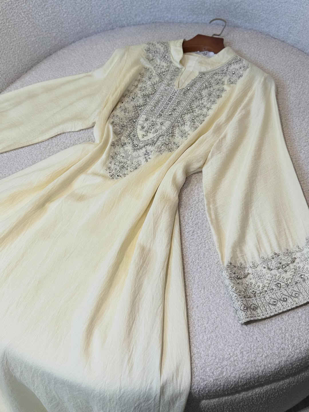 الــسعر35الـف✨💛
القياسات(L,xl,2x,3x)

للحجز و الاستفسار التواصل على الأرقام واتس اب 

***********
***********
***********
***********

توصيل بغداد  5000
توصيل محافظات  5000
