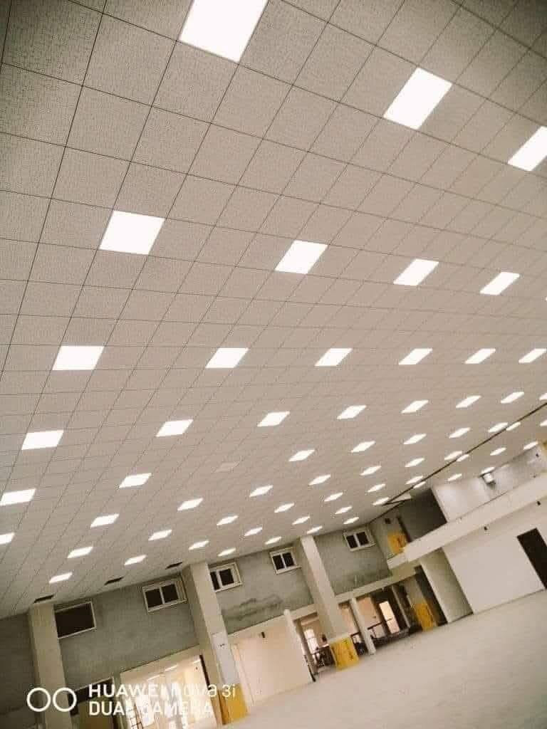 السلام عليكم صباغ متفرغ اشتغل جميع أنواع الاصباغ داخلي خارجي
و جميع نواع الديكور سقوف ثانوية تغليف جدران بديل الرخام بديل الخشب شيبورد بديل الحجر جبس بورد 
 مكاني بغداد شعله ***********
