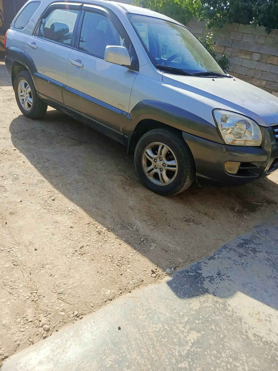 كيا سبورتج موديل  2009  خليجي مكفوله  عده الجاملق الخلفي جه اليمنه  بي شبر  صبق  الباقي كفاله   ماشر  بالصوره رقم بغداد وبيها فتحه  حداديه جديدة  تخم تايرات جدد السيارة جدا نظيفه  تحويل مباشر   مكان السياره ابو غريب
‏‪***********‬‏
كيا سبورتج موديل  2009  خليجي مكفوله  عده الجاملق الخلفي جه اليمنه  بي شبر  صبق  الباقي كفاله   ماشر  بالصوره رقم بغداد وبيها فتحه  حداديه جديدة  تخم تايرات جدد السيارة جدا نظيفه  تحويل مباشر   مكان السياره ابو غريب
