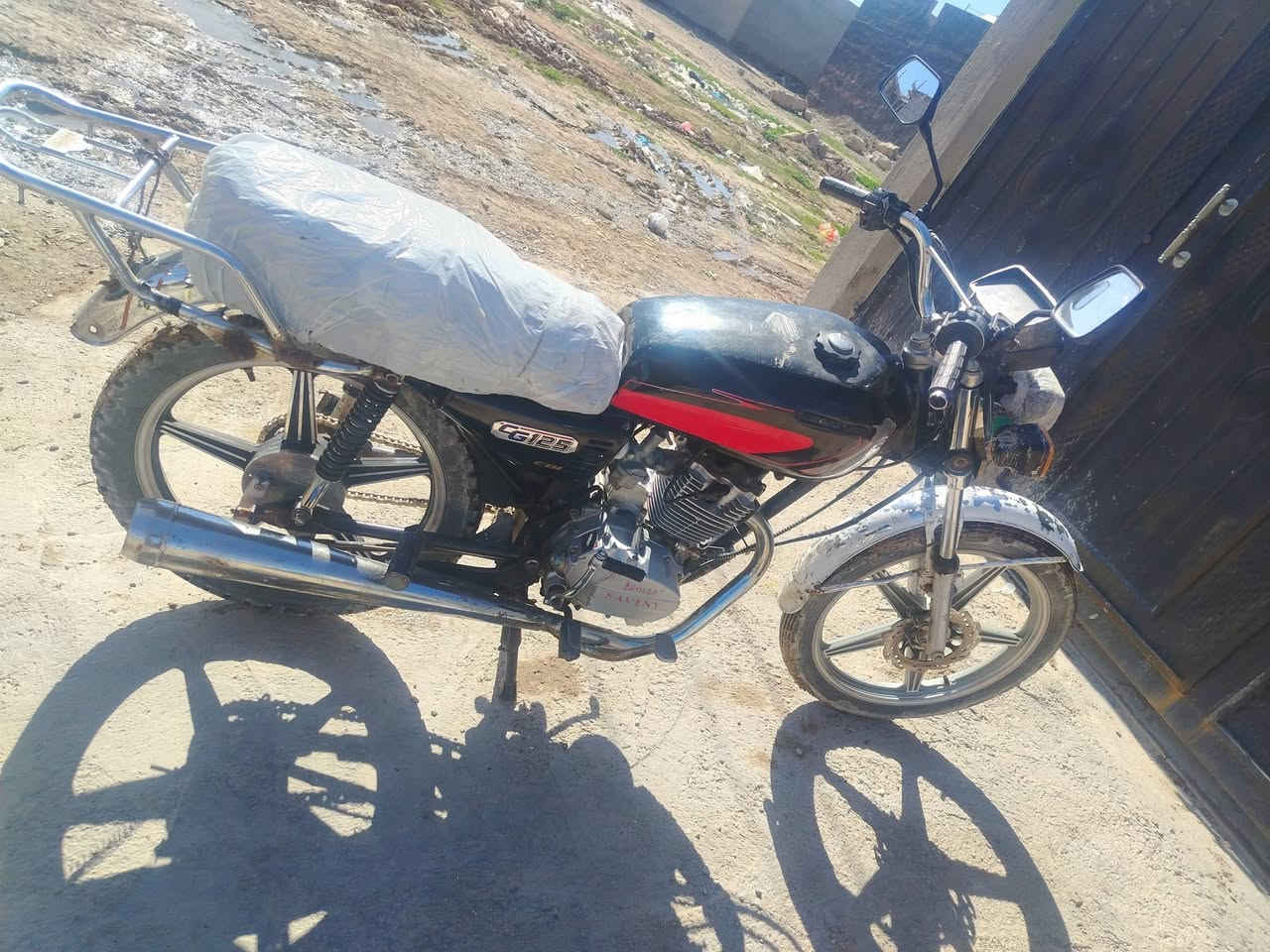 السلام عليكم سافين ٢٠٢٠
سلف شغال كهربائيات
بس يحتاج ترتيب سعره ٢٥٠وبي مجال ***********
مكاني كركوك شركة طارق
