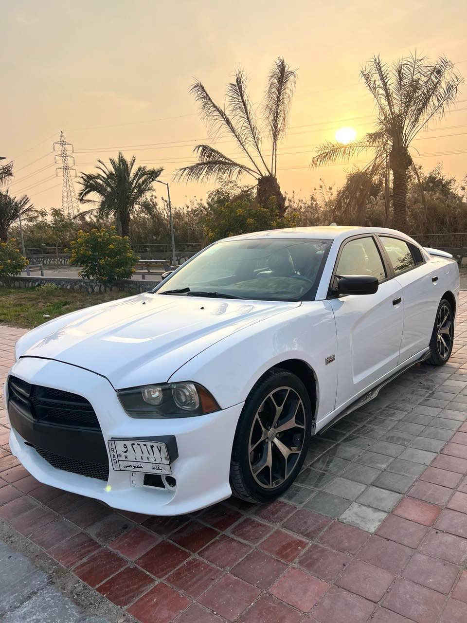 سلام عليكم

للبيع جارجر 2013 Rt
رقم بغداد تحويل ثاني يوم 

موصفات السياره:
شاشه كبيره
تحكم ستيرن جهتين 
تشغيل عن بعد 
كشنات حضن جلد 
 كت كامل  SRT  
داخل سياره جلد احمر تدفئه 
سقف روز رايز 1000 نجمه 
كاميره دواره 
رادرات جانبيه 
كشن سايق كهرباء 
عدسات منظومة زنون ناصي +عالي بليل شارع يصير نهار 
كزوزات  وسطيات SLP دبات خلفيه موبر صوت طرب يخبل
دوسات او كت كامل +دعاميات SRT
 
مكينه او كير او تبريد اطلع وين ما يعجبك سياره عليها  برمجه ما شاء الله شك كاع سياره صفاحه حلوه 
 
سياره بيها اربع قطّع صبغ +سونار موجود عندي يريده يراسلني 

السعر : 120$او بيه مجال شي بسيط سعرها بلاش بلعافيه على ياخذها فدوه اروحلكم لحد يكسر بحلال ناس 

لاستفسار اتصال :***********
مكاني:النجف النجف, العراق
